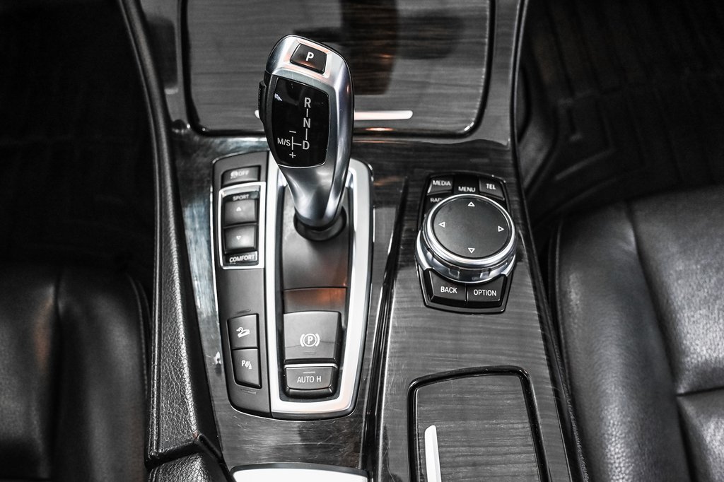 2016 BMW 5 Series in Brossard, Quebec - 34 - w1024h768px