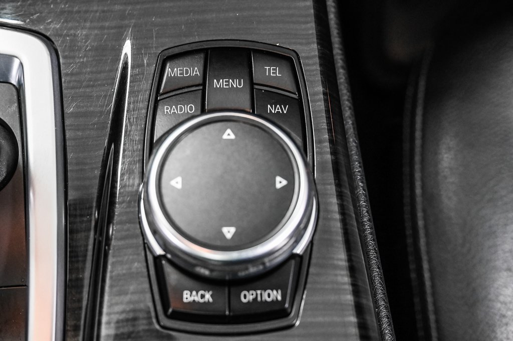 2016 BMW 5 Series in Brossard, Quebec - 35 - w1024h768px