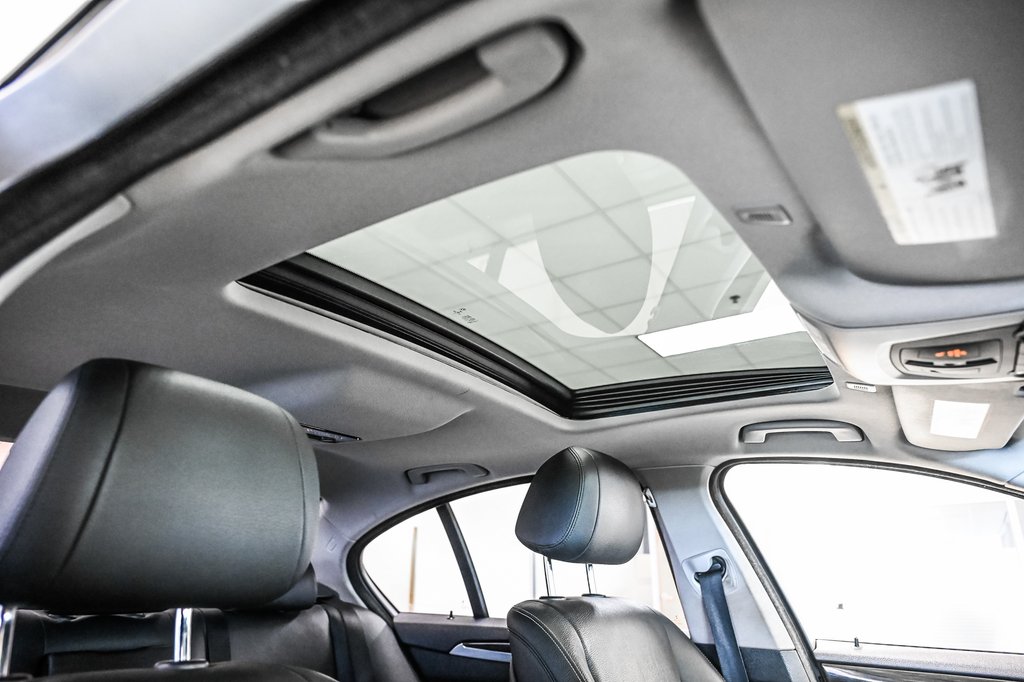 2016 BMW 5 Series in Brossard, Quebec - 38 - w1024h768px