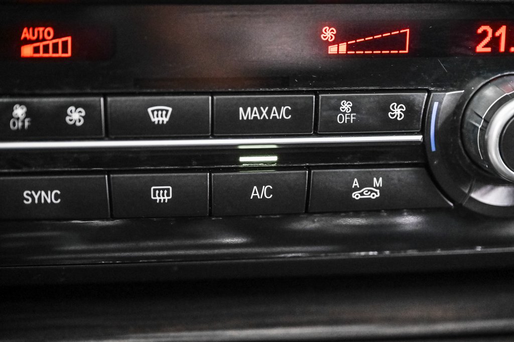 2016 BMW 5 Series in Brossard, Quebec - 27 - w1024h768px