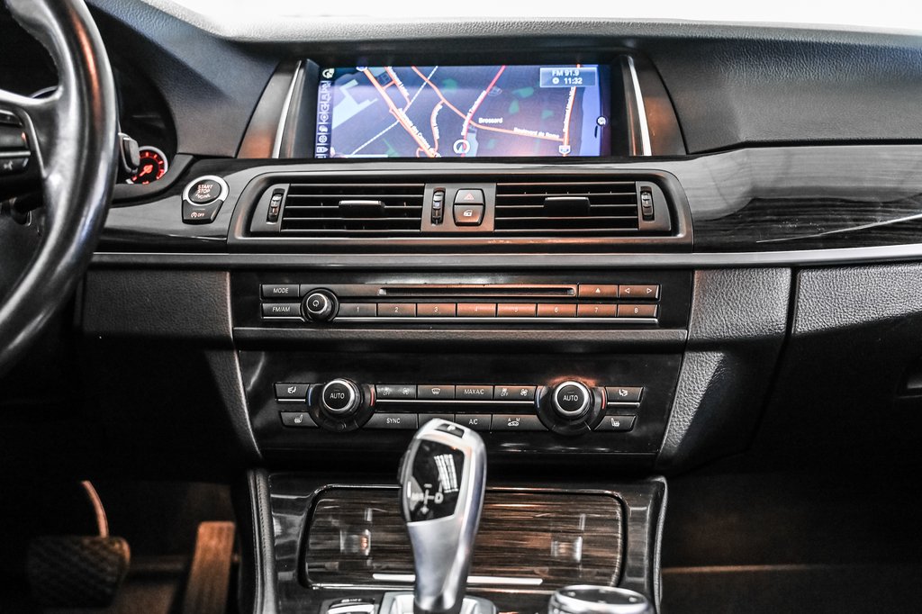 2016 BMW 5 Series in Brossard, Quebec - 33 - w1024h768px