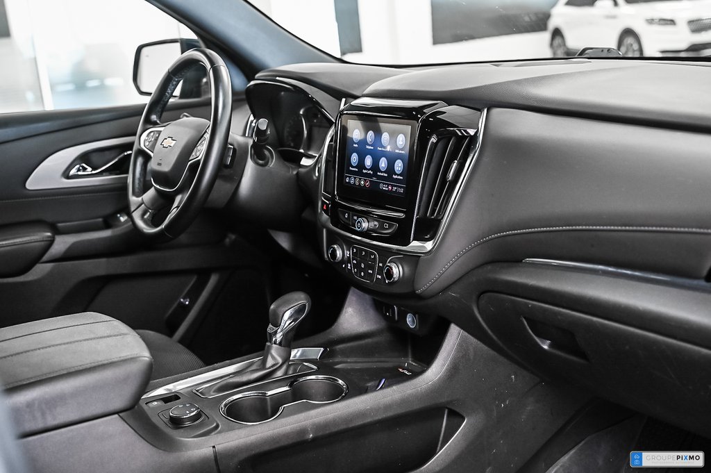 Chevrolet Traverse LT | AWD | V6 3.6L | SIÈGES CHAUFFANTS | CARPLAY | 2023 à Brossard, Québec - 33 - w1024h768px