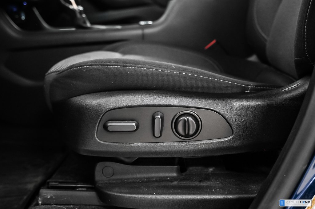 Chevrolet Traverse LT | AWD | V6 3.6L | SIÈGES CHAUFFANTS | CARPLAY | 2023 à Brossard, Québec - 23 - w1024h768px