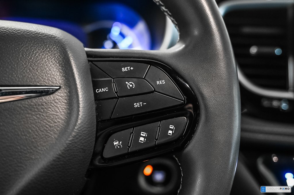 Chrysler Pacifica Hybrid  2022 à Brossard, Québec - 24 - w1024h768px