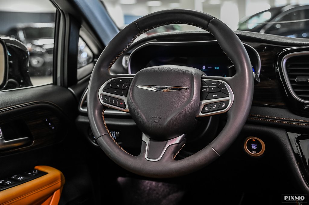 2023 Chrysler Pacifica Hybrid in Brossard, Quebec - 32 - w1024h768px