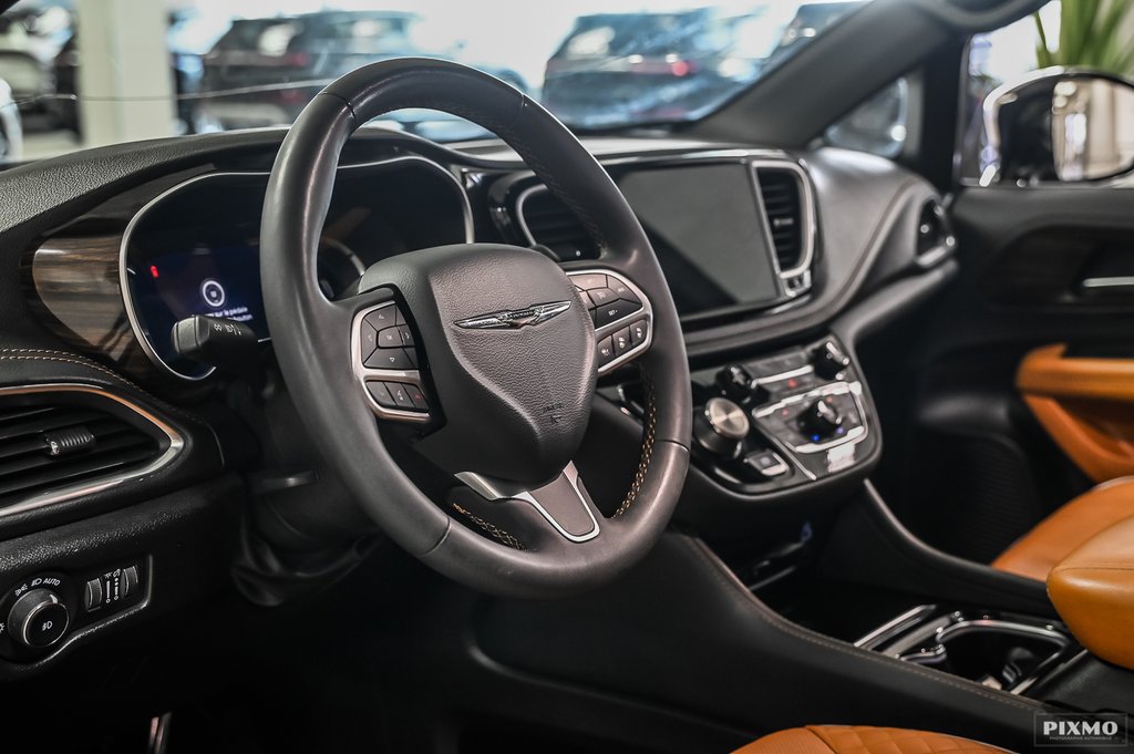 2023 Chrysler Pacifica Hybrid in Brossard, Quebec - 21 - w1024h768px