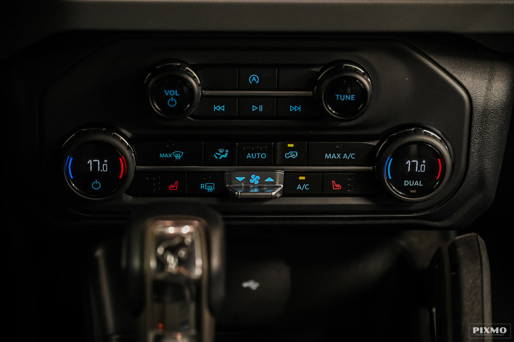 2023 Ford Bronco in Brossard, Quebec - 24 - w1024h768px