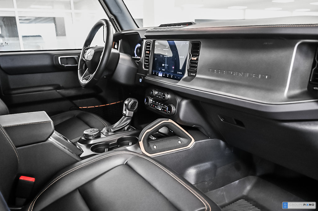 2024 Ford Bronco Badlands SPECIAL DEMO 5.99% V6 2.7L HARD TOP in Brossard, Quebec - 30 - w1024h768px