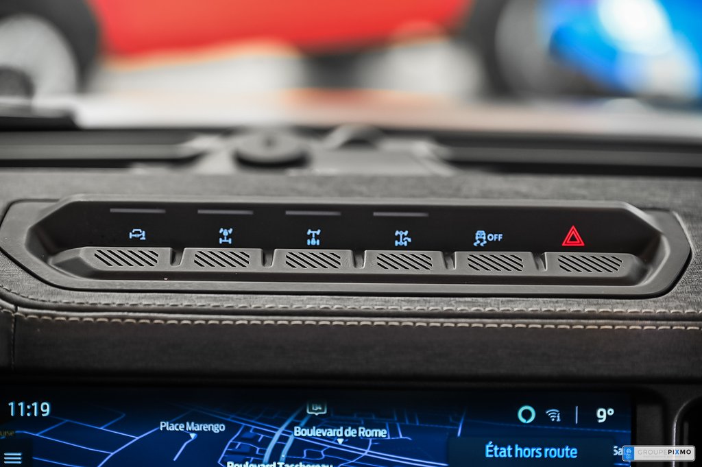 2025 Ford Bronco Badlands | 2.7 V6 | SPÉCIAL DÉMO 4.99% | HARD TOP in Brossard, Quebec - 30 - w1024h768px