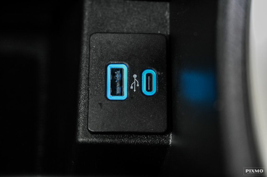 2024 Ford Edge ST-LINE | AWD | TOIT PANO | TOW PACK | in Brossard, Quebec - 27 - w1024h768px