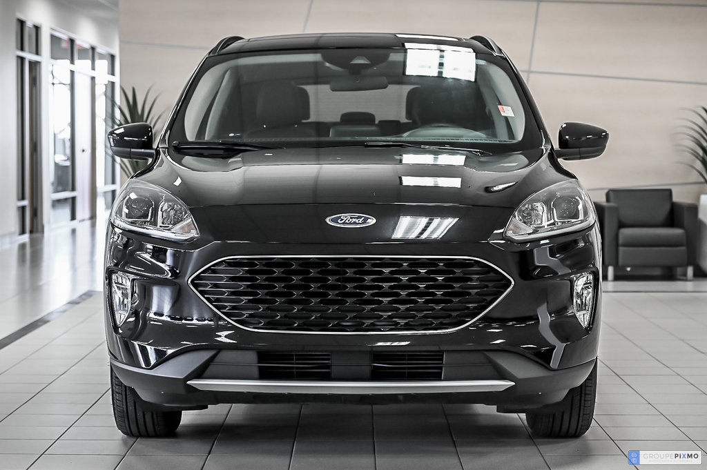 2020 Ford Escape in Brossard, Quebec - 2 - w1024h768px