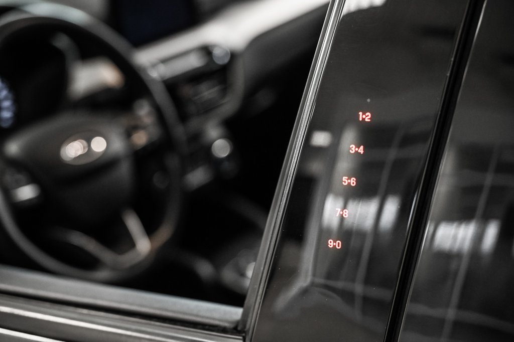 2020 Ford Escape SE AWD | CRUISE ADAPT. | SIEGES CHAUF. | CARPLAY | in Brossard, Quebec - 19 - w1024h768px