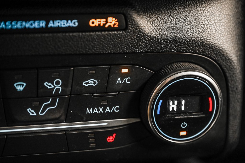 2020 Ford Escape SE AWD | CRUISE ADAPT. | SIEGES CHAUF. | CARPLAY | in Brossard, Quebec - 27 - w1024h768px