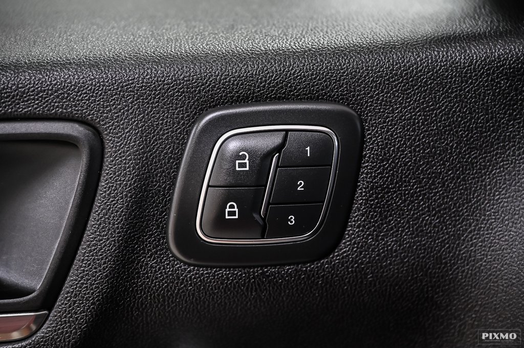 Ford Escape  2021 à Brossard, Québec - 28 - w1024h768px