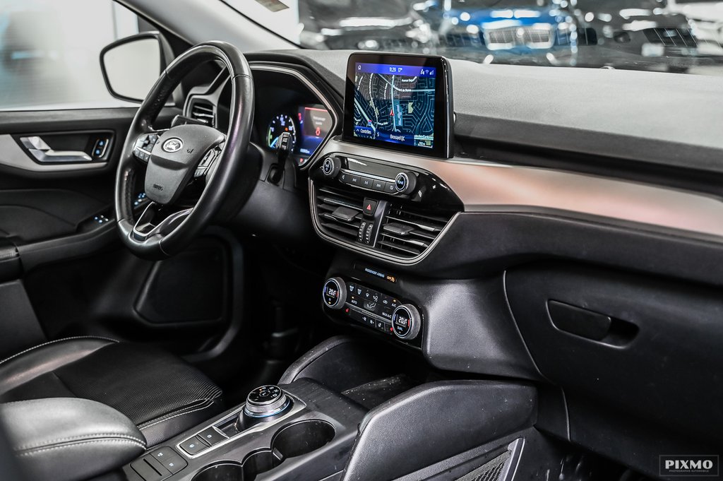 2021 Ford Escape SEL Plug-In Hybrid | 60KM | NAV | CUIR | CARPLAY | in Brossard, Quebec - 32 - w1024h768px