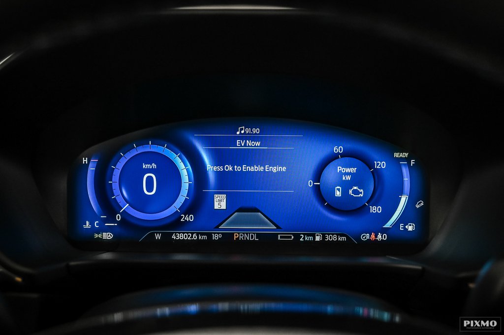 2021 Ford Escape Titanium Plug-In Hybrid | PREMIUM PACK | TOIT PANO in Brossard, Quebec - 26 - w1024h768px