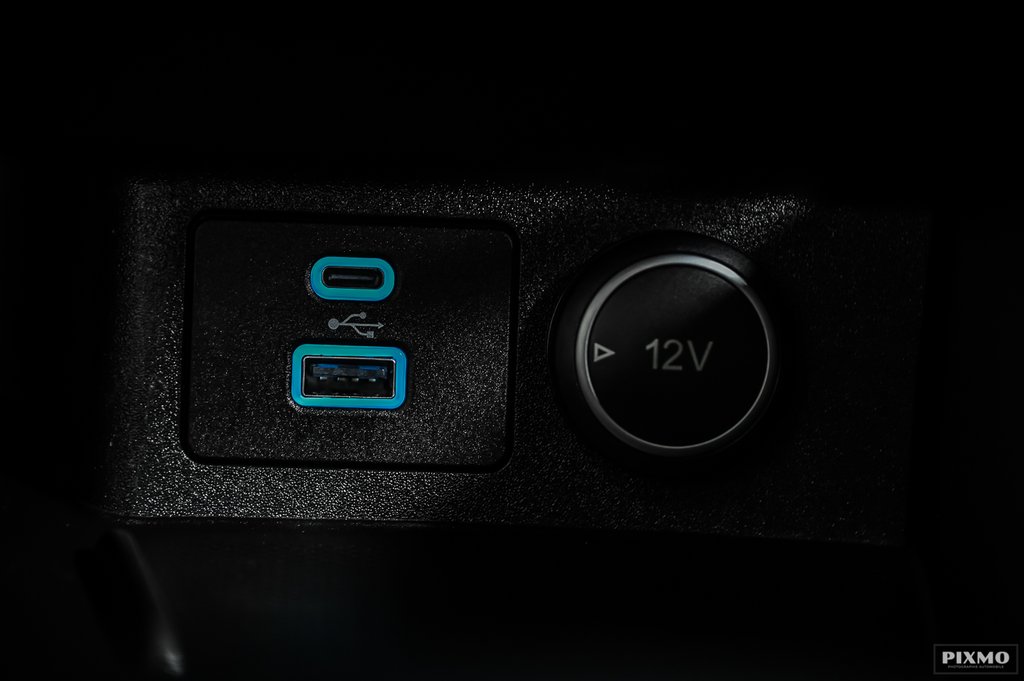 2021 Ford Escape Titanium Plug-In Hybrid | PREMIUM PACK | TOIT PANO in Brossard, Quebec - 30 - w1024h768px