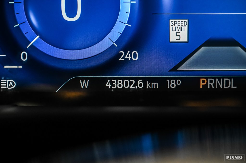 2021 Ford Escape Titanium Plug-In Hybrid | PREMIUM PACK | TOIT PANO in Brossard, Quebec - 27 - w1024h768px