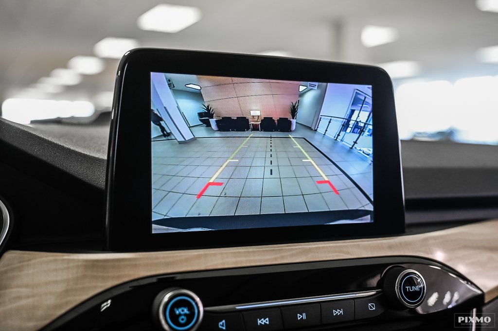 2021 Ford Escape Titanium Plug-In Hybrid | PREMIUM PACK | TOIT PANO in Brossard, Quebec - 29 - w1024h768px