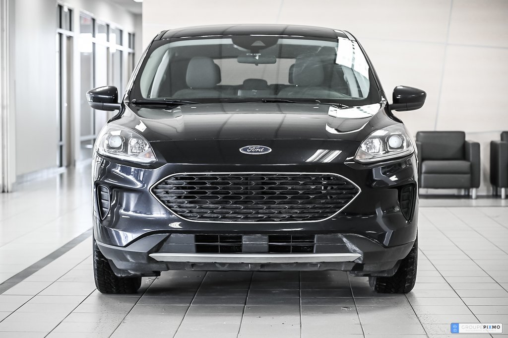 2021 Ford Escape in Brossard, Quebec - 2 - w1024h768px