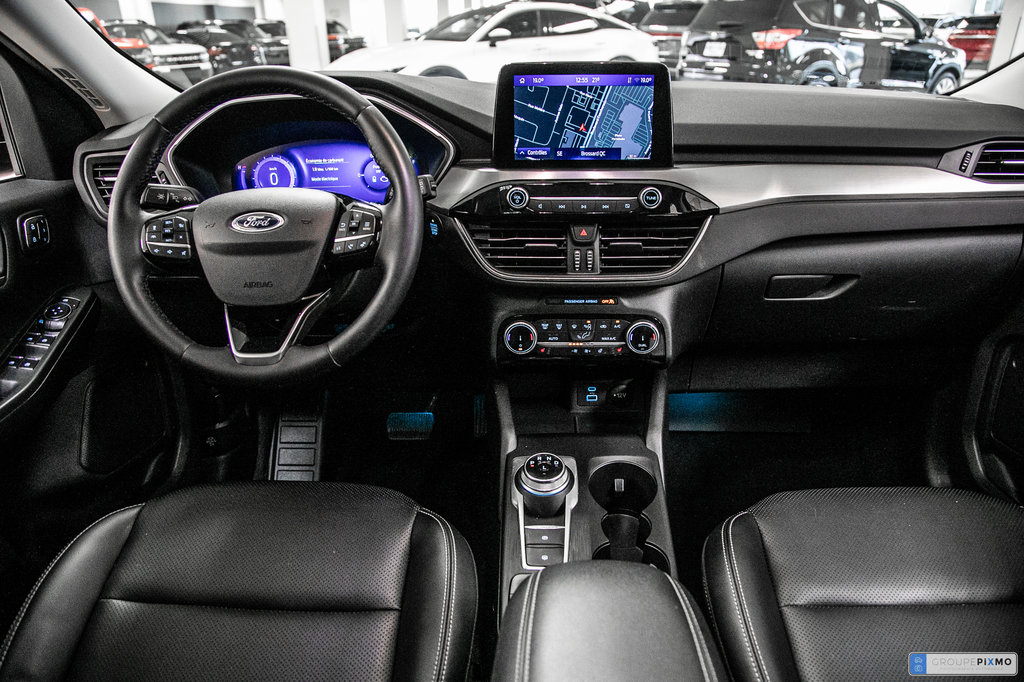 2022 Ford Escape in Brossard, Quebec - 17 - w1024h768px