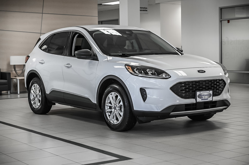 2022 Ford Escape in Brossard, Quebec - 3 - w1024h768px