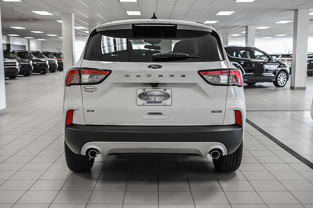 2022 Ford Escape in Brossard, Quebec - 9 - w1024h768px