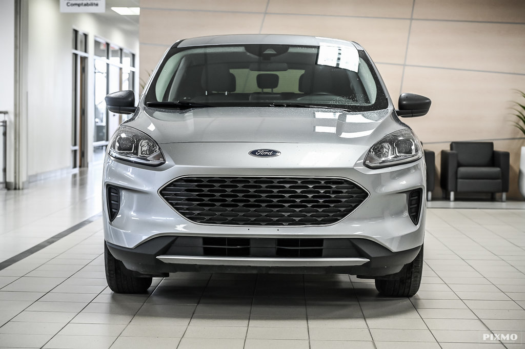 2022 Ford Escape in Brossard, Quebec - 2 - w1024h768px