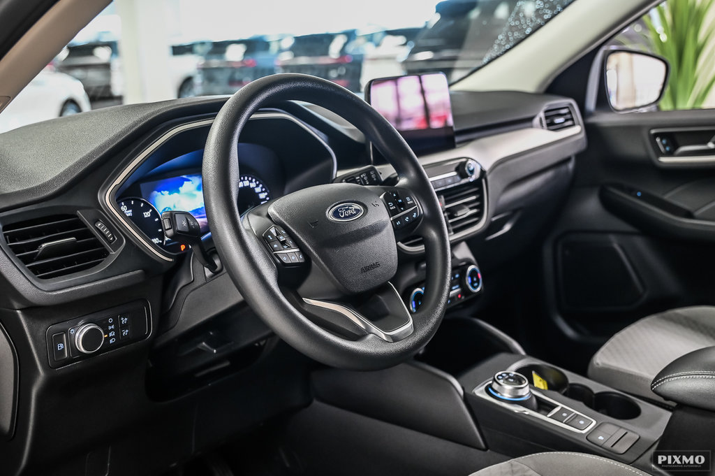 2022 Ford Escape in Brossard, Quebec - 18 - w1024h768px