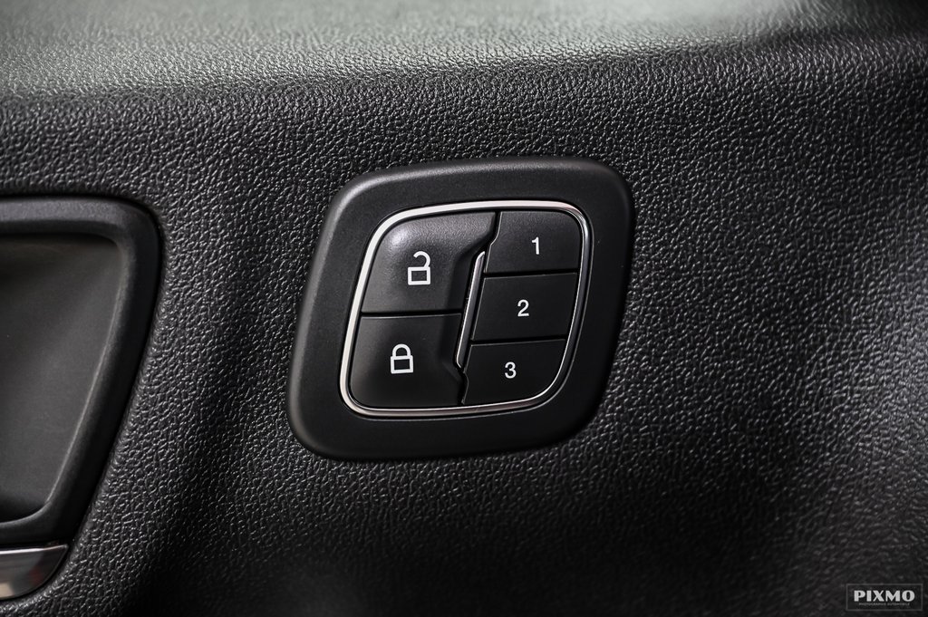 Ford Escape  2022 à Brossard, Québec - 20 - w1024h768px
