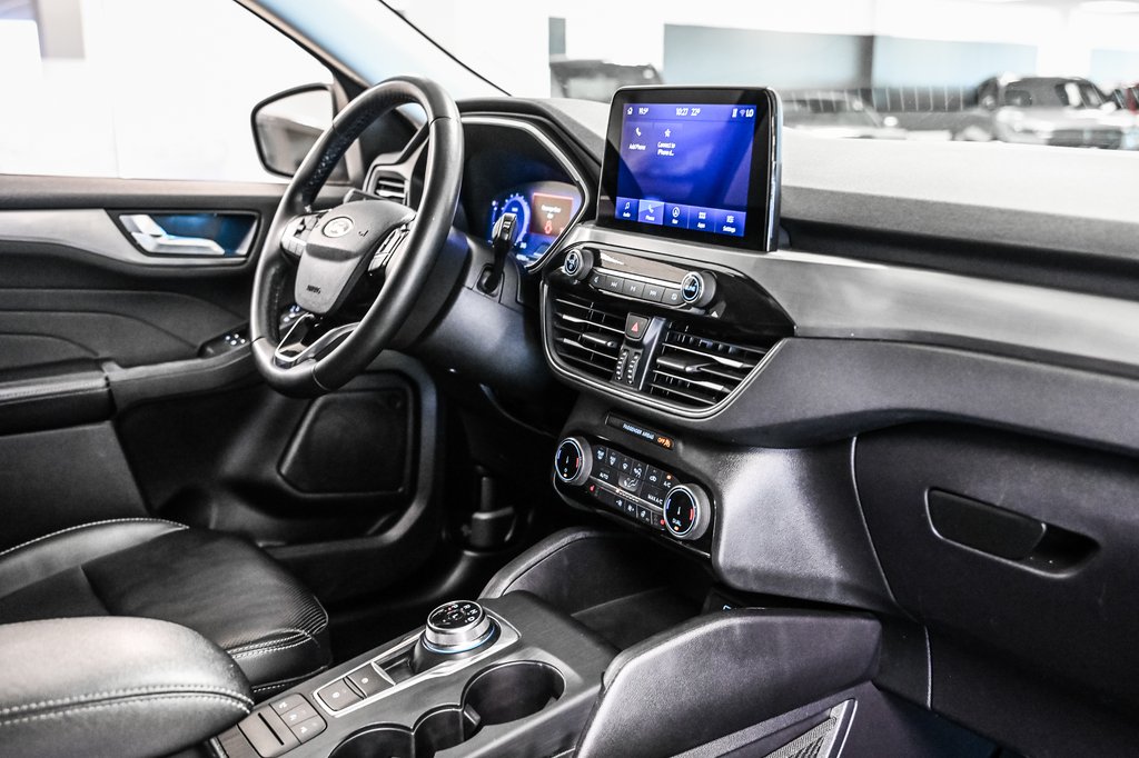 2022 Ford Escape Titanium | AWD | 2.0T | CUIR | CARPLAY | in Brossard, Quebec - 33 - w1024h768px