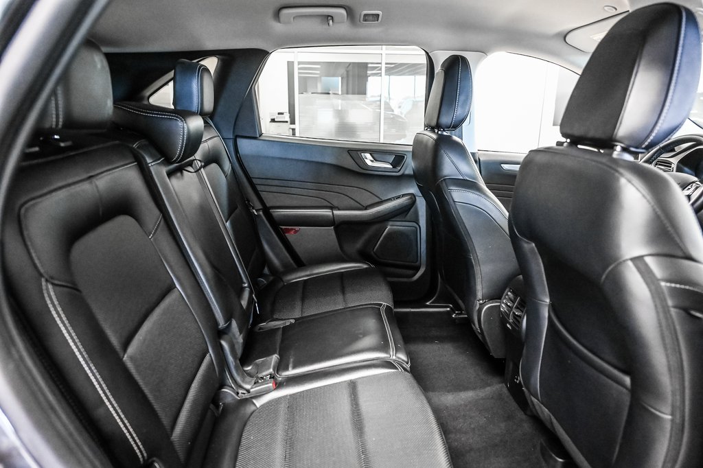 2022 Ford Escape Titanium | AWD | 2.0T | CUIR | CARPLAY | in Brossard, Quebec - 28 - w1024h768px