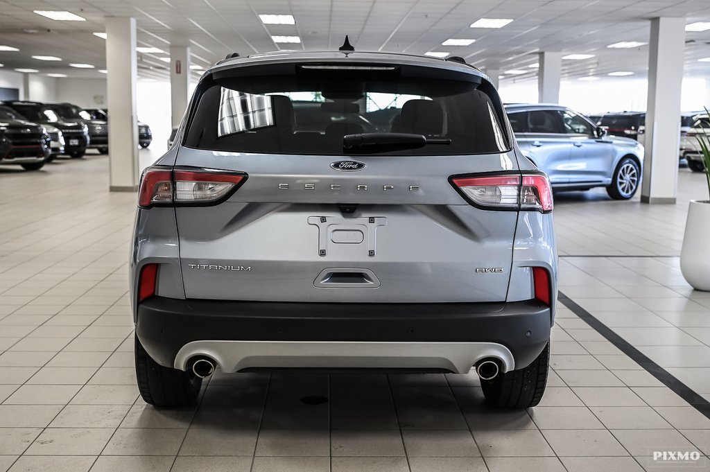 Ford Escape  2022 à Brossard, Québec - 8 - w1024h768px
