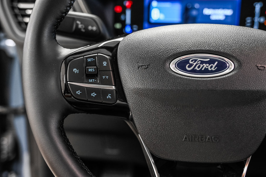 2023 Ford Escape in Brossard, Quebec - 20 - w1024h768px