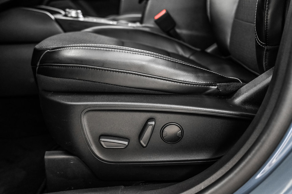 2023 Ford Escape in Brossard, Quebec - 18 - w1024h768px