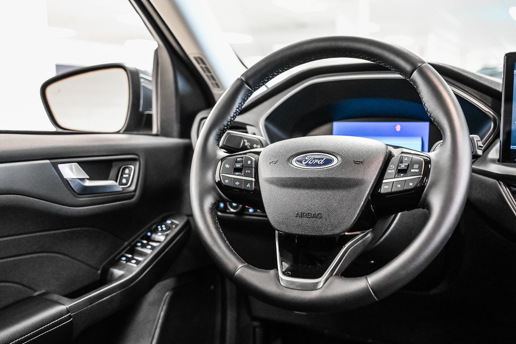 2023 Ford Escape in Brossard, Quebec - 31 - w1024h768px
