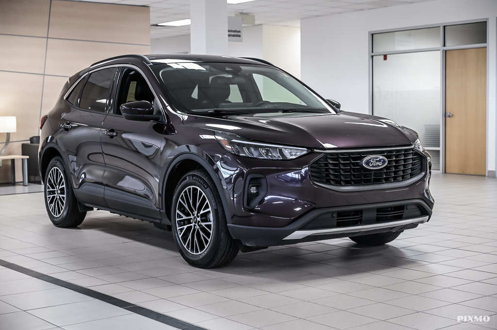 2023 Ford Escape PHEV  | TOIT PANO | CARPLAY | VOLANT CHAUFFANT | in Brossard, Quebec - 4 - w1024h768px