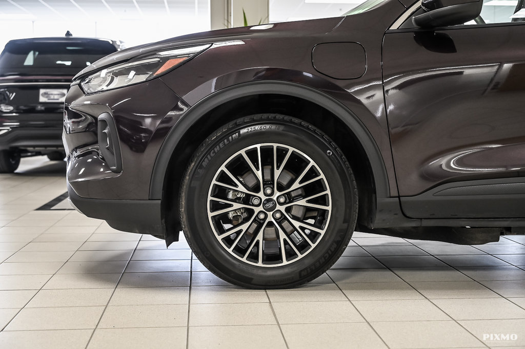 2023 Ford Escape PHEV  | TOIT PANO | CARPLAY | VOLANT CHAUFFANT | in Brossard, Quebec - 13 - w1024h768px