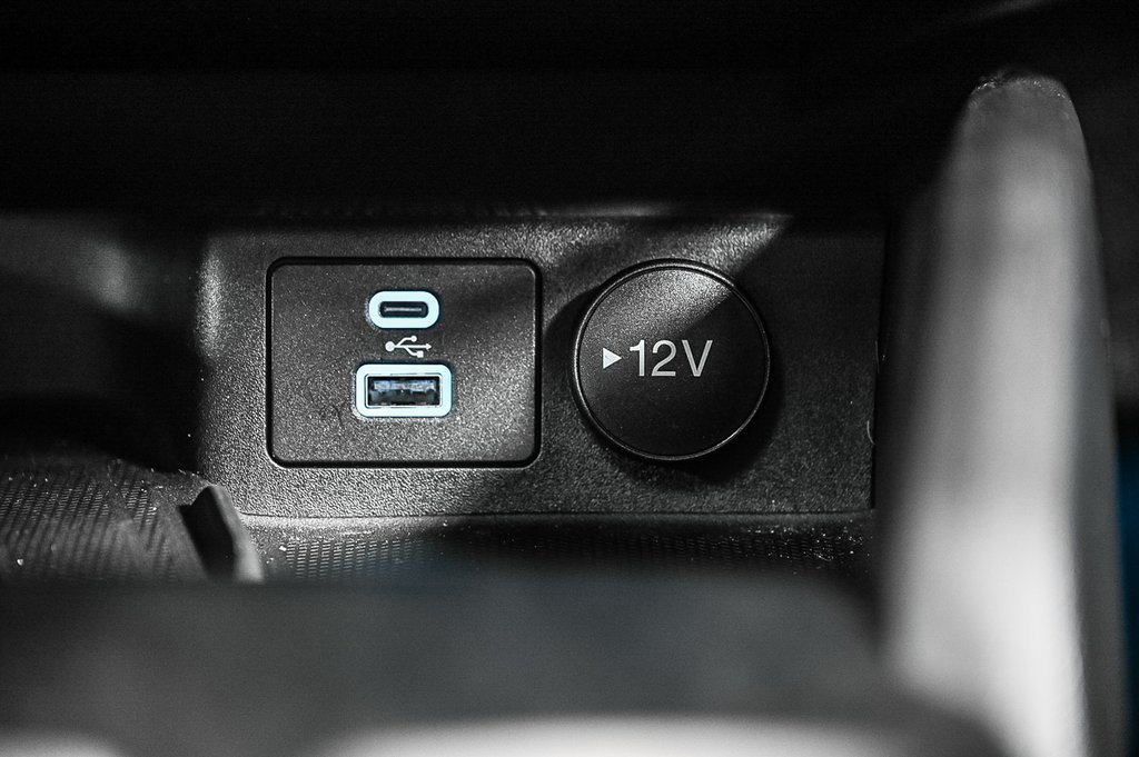 2023 Ford Escape in Brossard, Quebec - 34 - w1024h768px