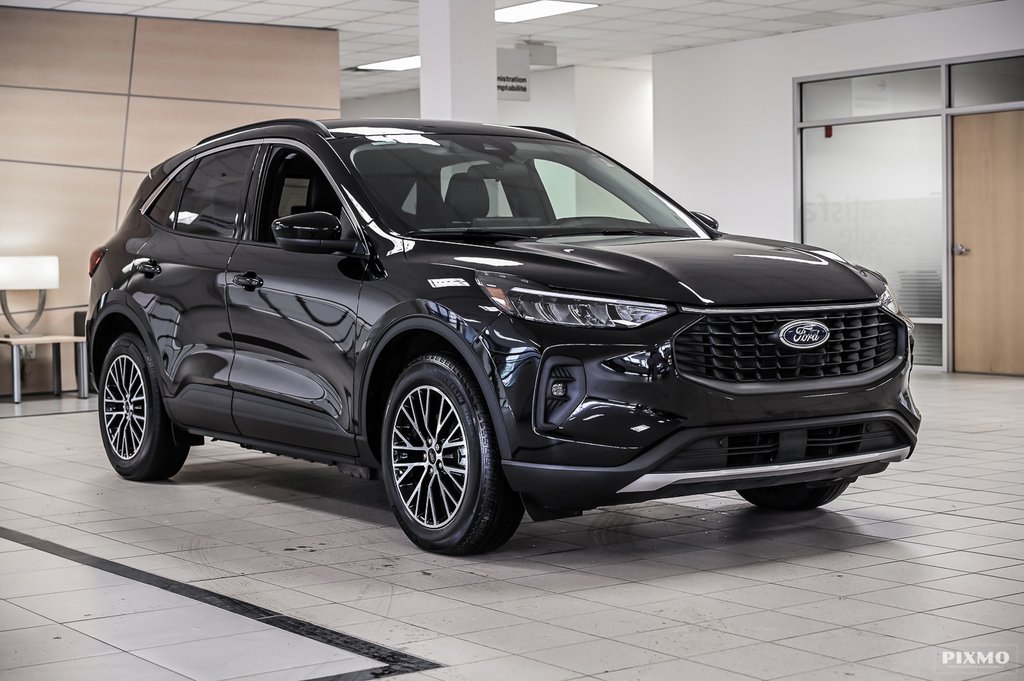 Ford Escape  2023 à Brossard, Québec - 4 - w1024h768px