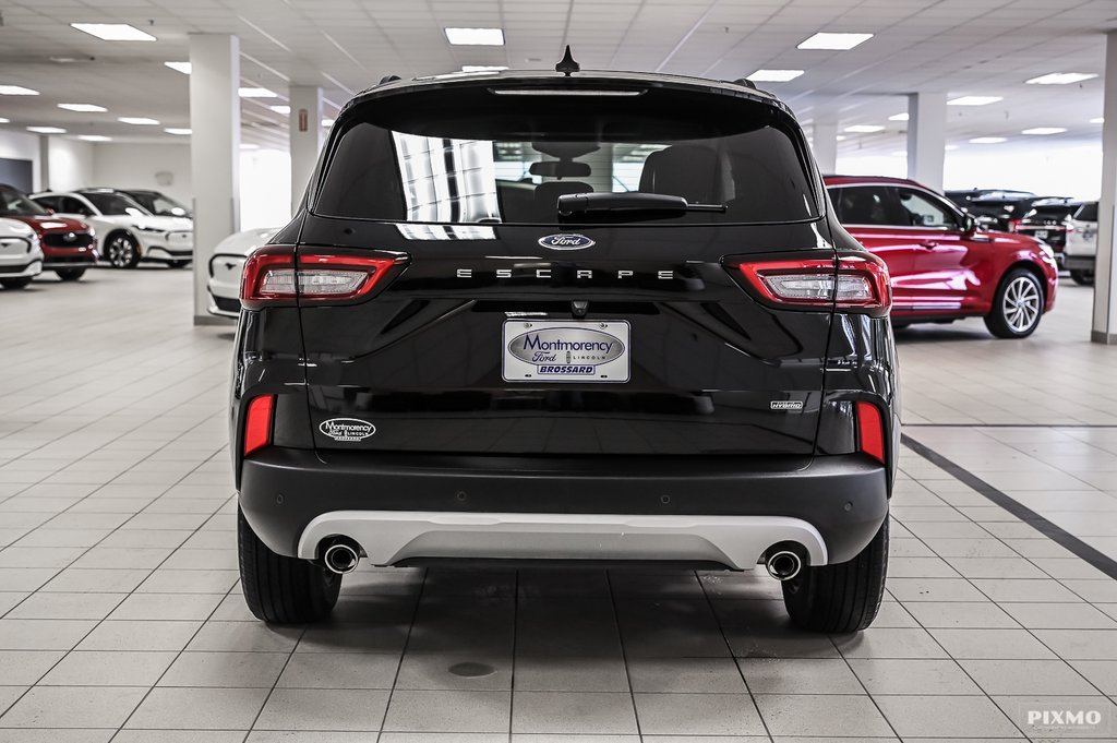 Ford Escape  2023 à Brossard, Québec - 8 - w1024h768px