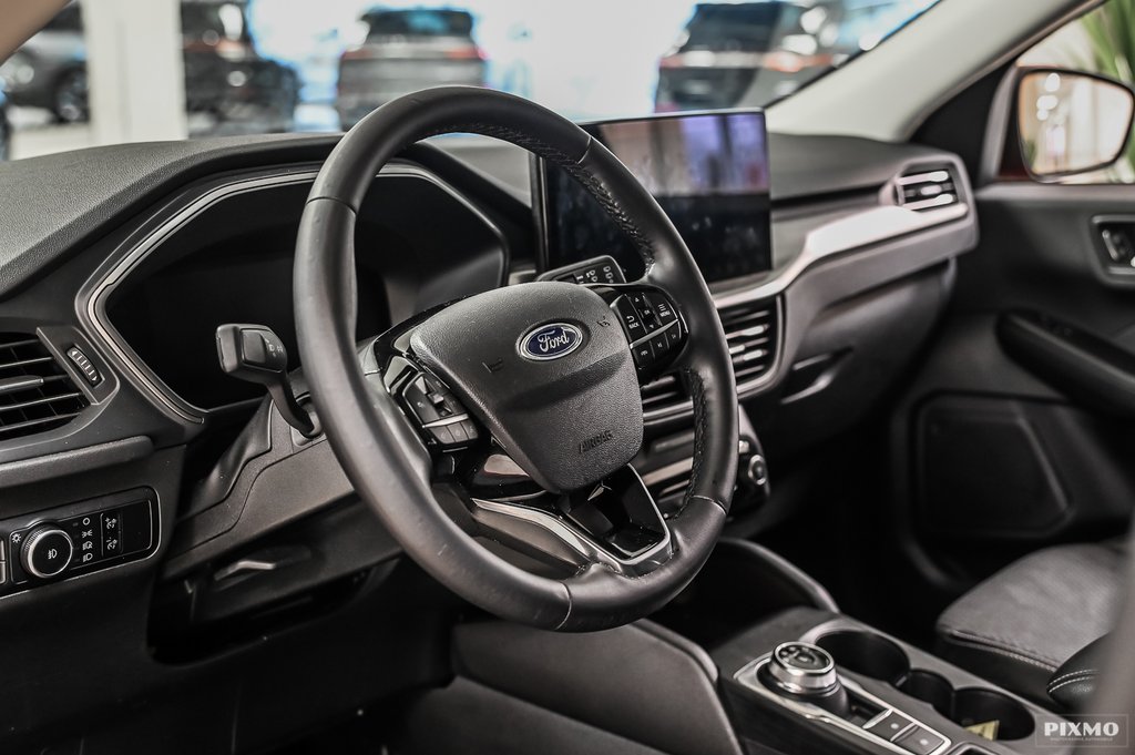 2023 Ford Escape in Brossard, Quebec - 20 - w1024h768px