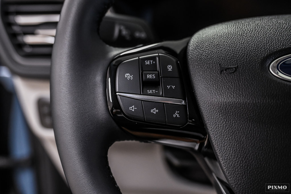 2024 Ford Escape PHEV | 60KM RANGE | TOIT PANO | ENS REMORQUAGE | in Brossard, Quebec - 22 - w1024h768px