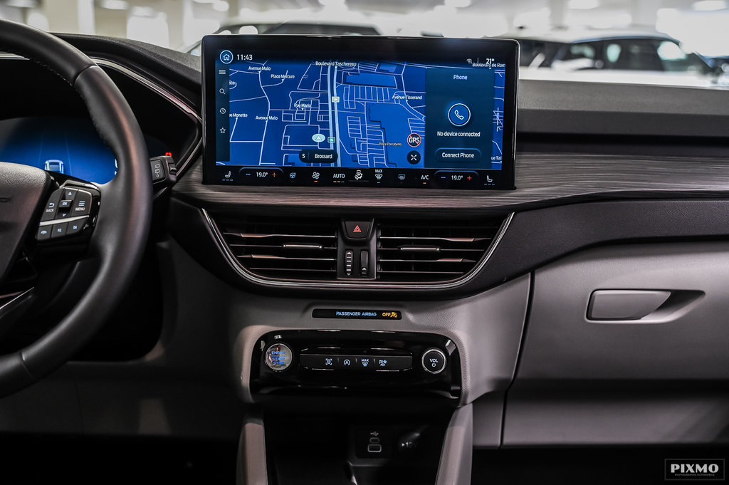 2025 Ford Escape Platinum | AWD | TOIT PANO | CARPLAY | ECRAN 13.2P in Brossard, Quebec - 32 - w1024h768px
