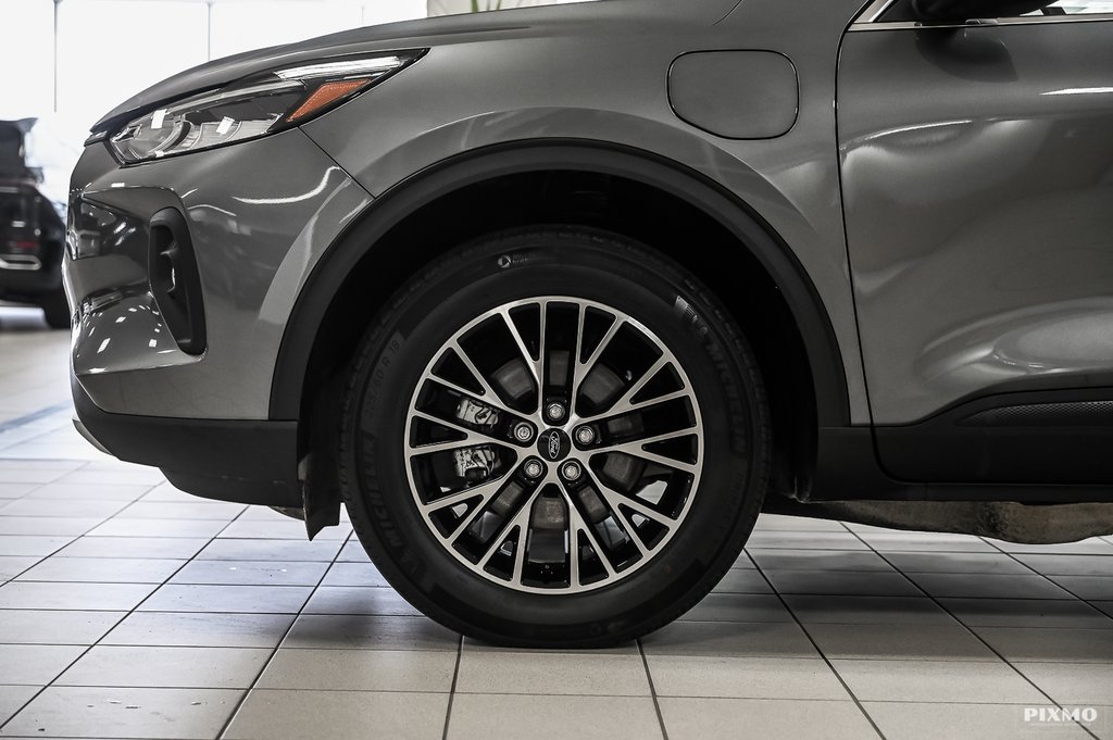 2025 Ford Escape in Brossard, Quebec - 14 - w1024h768px