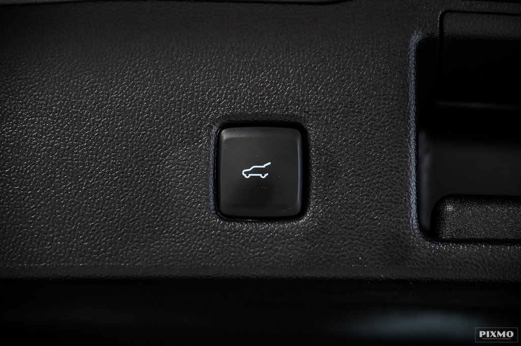 2025 Ford Escape in Brossard, Quebec - 19 - w1024h768px