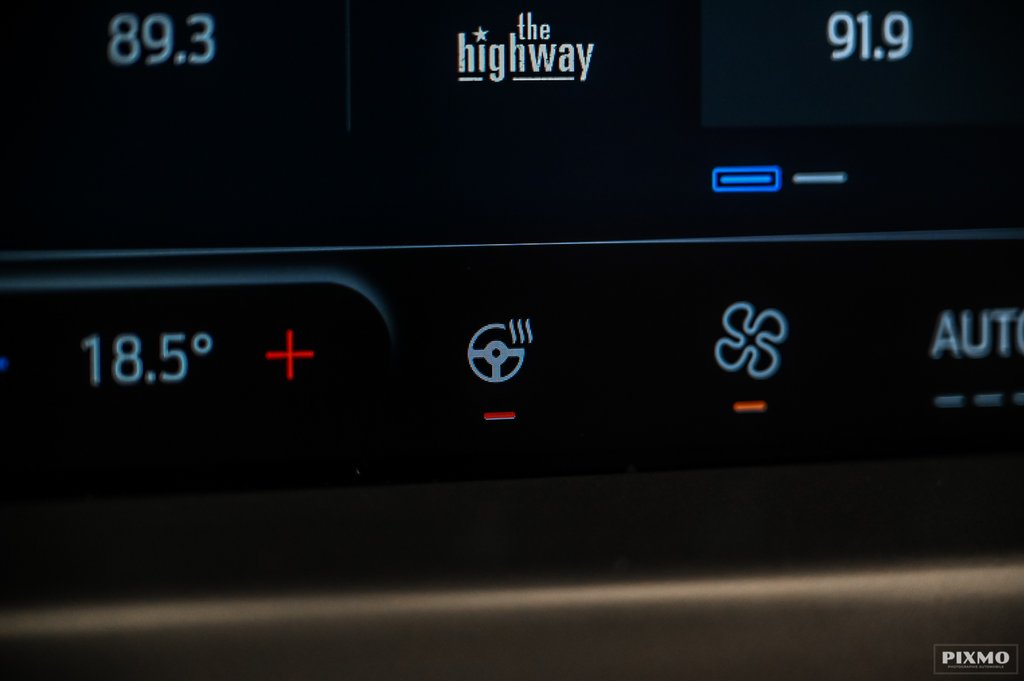 2025 Ford Escape in Brossard, Quebec - 28 - w1024h768px