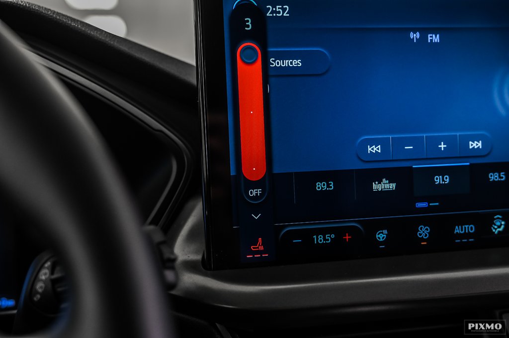 2025 Ford Escape in Brossard, Quebec - 27 - w1024h768px