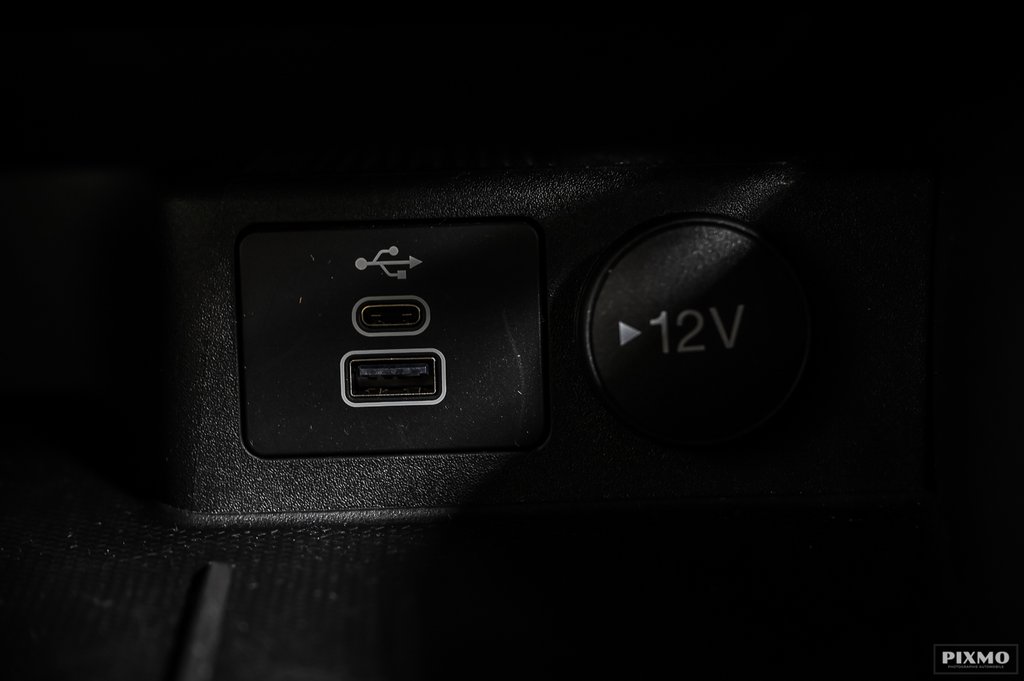 2025 Ford Escape ST-Line Select | AWD | ECRAN 13.2P  | ENS TECH | in Brossard, Quebec - 28 - w1024h768px