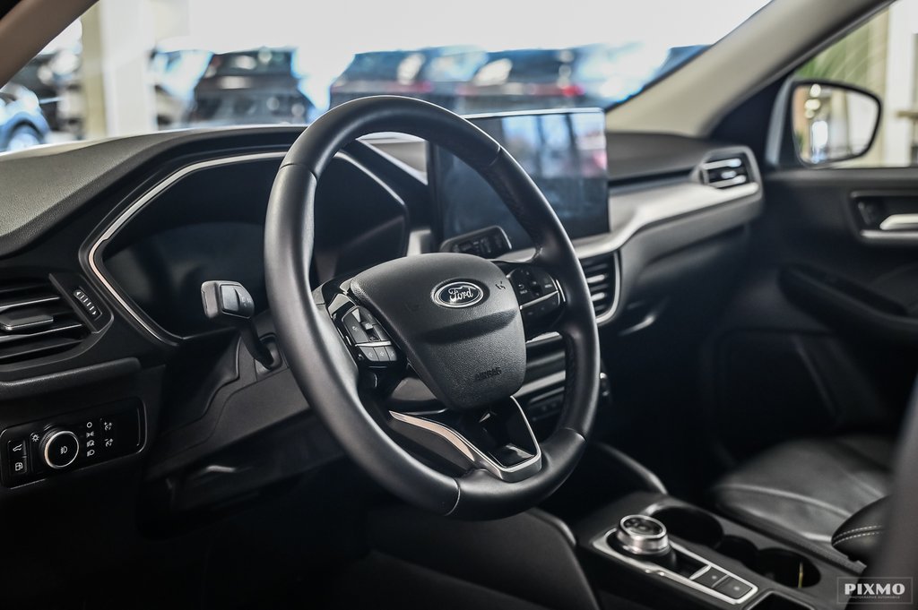 2025 Ford Escape in Brossard, Quebec - 17 - w1024h768px